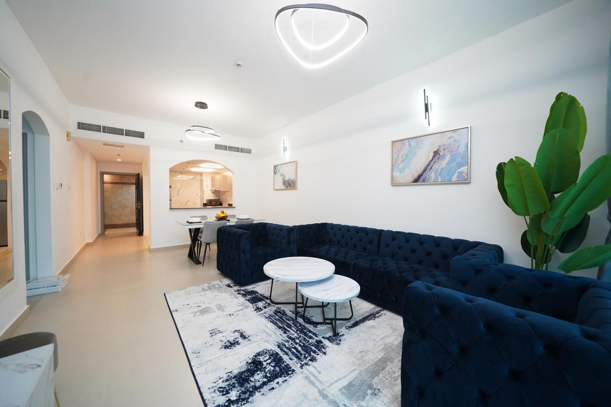 Spacious Modernized 2 Bedroom And Duplex 4 Br By Taskeen Homes Apartment *