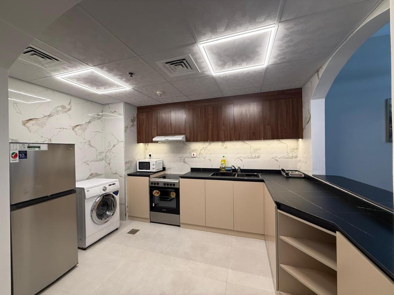 Spacious Modernized 2 Bedroom And Duplex 4 Br By Taskeen Homes Apartment