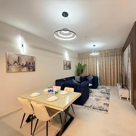Spacious Modernized 2 Bedroom And Duplex 4 Br Apartments By Taskeen Holiday Homes Dubai Exterior photo